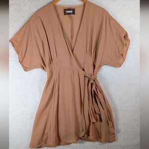 597-Reformation Women's‎ Tan Wrap Top